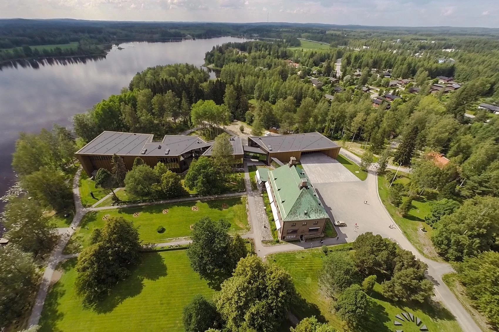 serlachius-museeot-paakonttori-ilmakuva